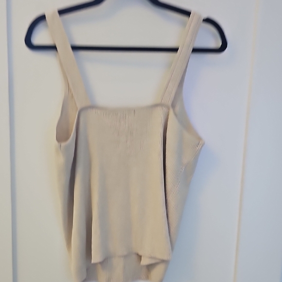 Banana Republic Beige Ribbed Tank Top Size L - Picture 5 of 8